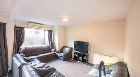 Purpose Built Student flat for 2026 - Photo 2