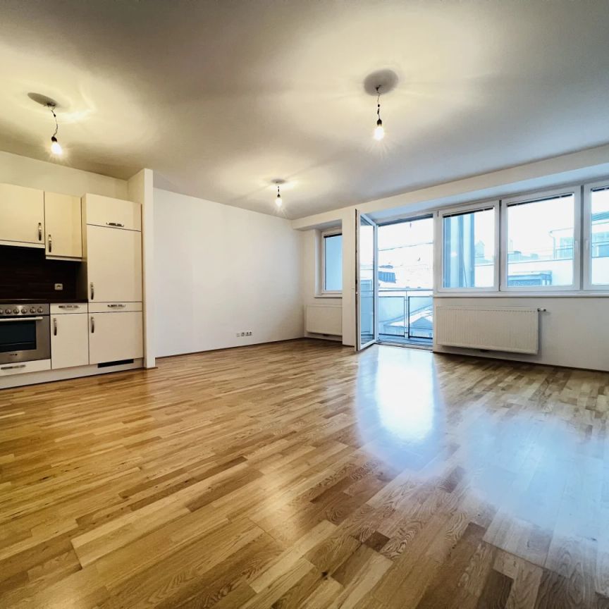 Charmante 3-Zimmer-Wohnung mit Loggia – Wohnen im Herzen der Stadt - Foto 1