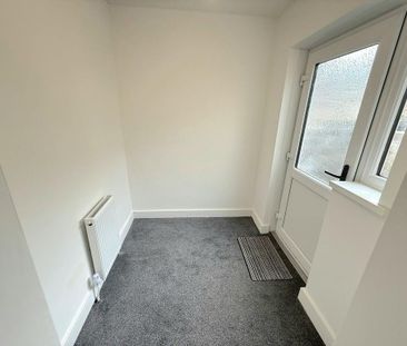 3 bedroom terraced house to rent - Photo 6