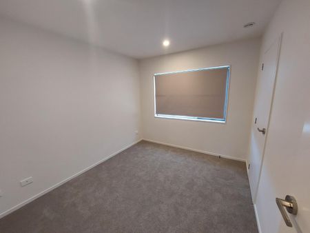 Modern Townhouse 2 Bedrooms - Photo 4