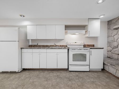 For Lease - 58 Ranee Avenue Unit# 1, Toronto, Ontario - Photo 5