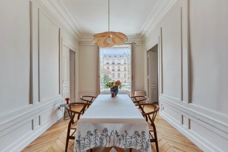 Location appartement, Paris 7ème (75007), 5 pièces, 119.7 m², ref 85418629 - Photo 4