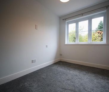 5 Bedroom Detached To Let - Photo 4