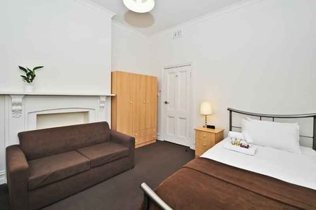 Room 6 (Non Ensuite) - Photo 4
