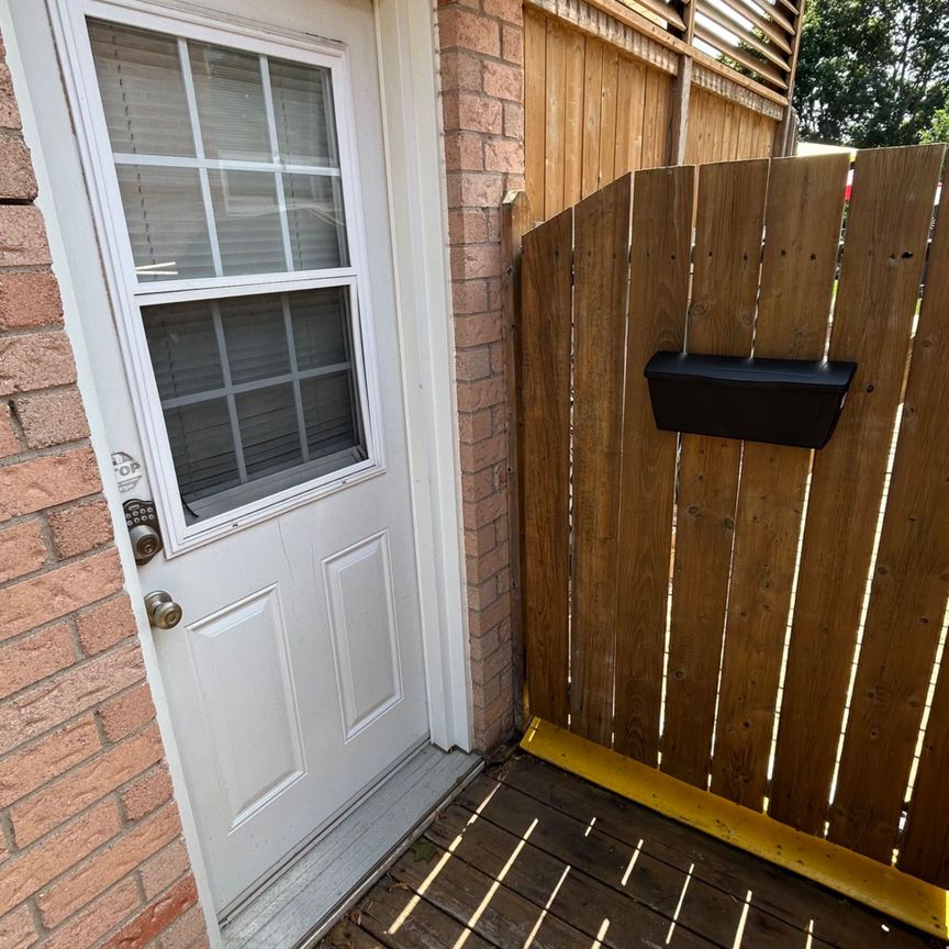 For Lease - 4958 GREENLANE Road, Lincoln, Ontario - Photo 1