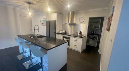 10 Trevally Place, Snells Beach - Photo 2