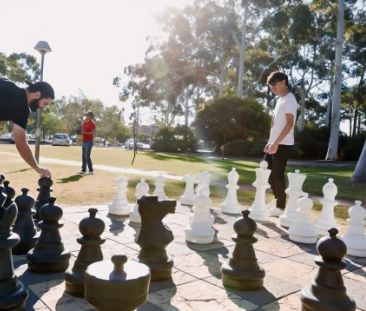 rotary international house : 8 Bedroom Apartment - Photo 4