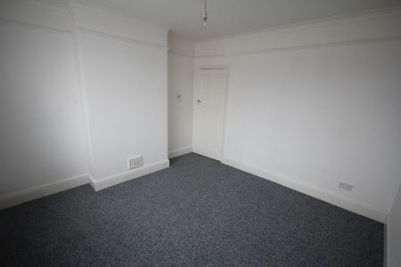 20 Micawber Avenue, Uxbridge, Uxbridge, UB8 3NY - Photo 4