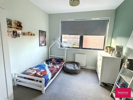 3 bedroom detached house to rent - Photo 4