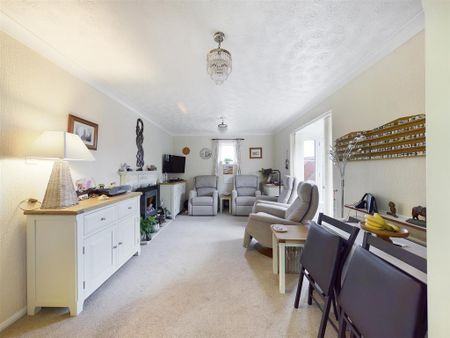 2 bedroom apartment to rent - Photo 3