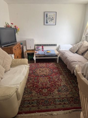 2 Bed Flat, Gaitskell House, E6 - Photo 5