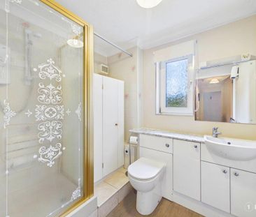 1 bedroom retirement property to rent - Photo 6