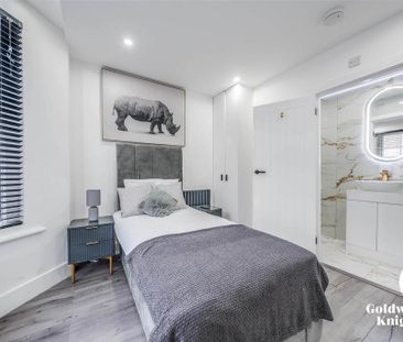 1 bedroom in a house share to rent - Photo 2