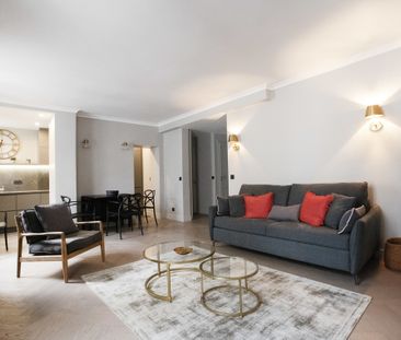 Appartement à louer rue Fabert, Paris 7ème - Photo 5