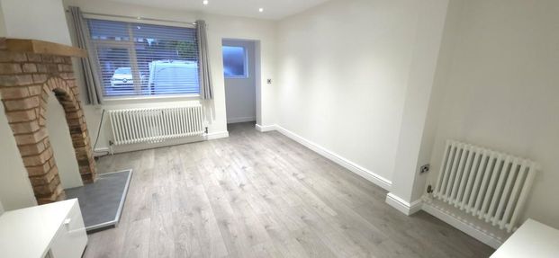 2 bedroom terraced house to rent - Photo 1