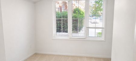 For Lease - 2460 Post Road Unit# 4, Oakville, Ontario - Photo 2