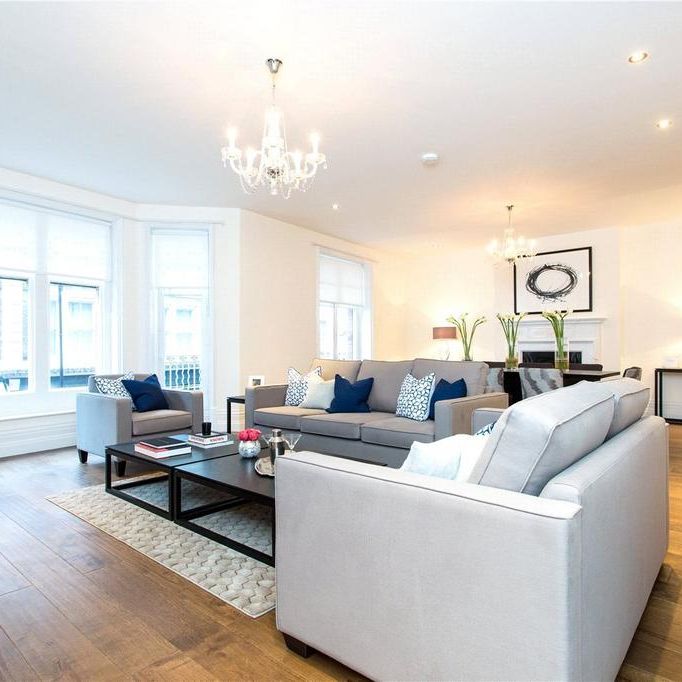 4 bedroom flat to rent - Photo 1