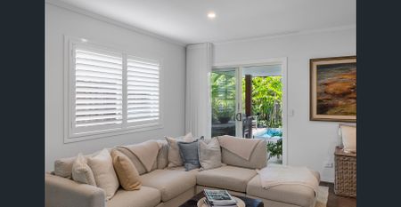 Stunning Home with Pool! - Photo 2