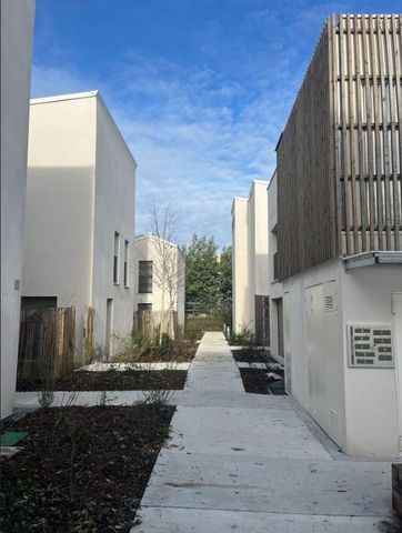 sans frais d'agence ni garant maison de ville T5 à Mérignac - Photo 4