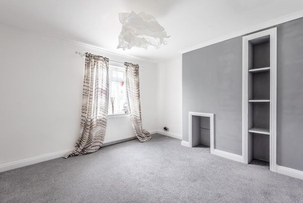 2 bedroom cottage to rent - Photo 1