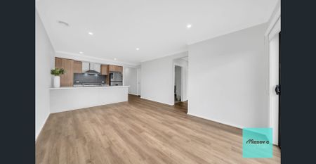 Charming Family Home in Prime Ararat Location – Walk to Shops, Schools & Parks - Photo 3