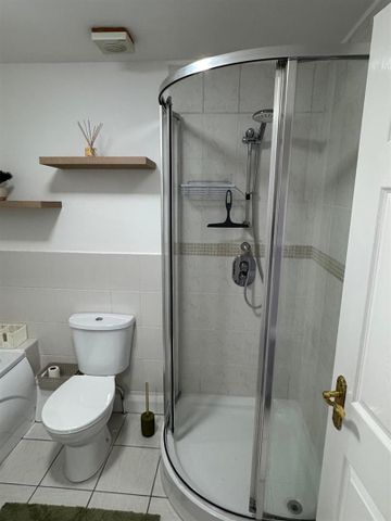 6, Lancasterian Court, Carrickfergus - Photo 4