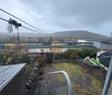 3 bedroom terraced house to rent - Photo 6