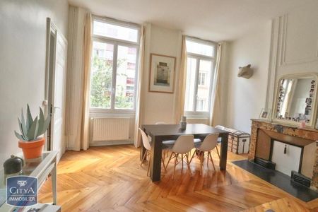Location Appartement 2 pièces 72m² ST ETIENNE 42000 - Photo 3
