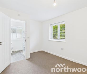 3 bedroom detached house to rent - Photo 2