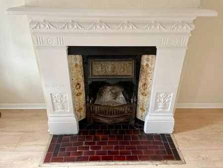 2 bedroom end of terrace house to rent - Photo 3