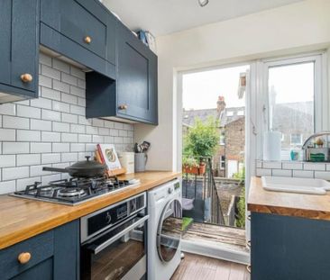 Room in a Shared Flat, Dinton Road, SW19 - Photo 5