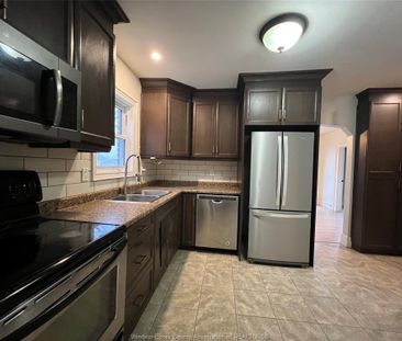 For Lease - 41 ALEXANDRA Unit# ROOM 1, Chatham, Ontario - Photo 6