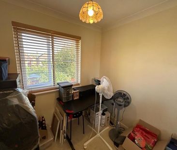 3 bedroom semi-detached house to rent - Photo 5