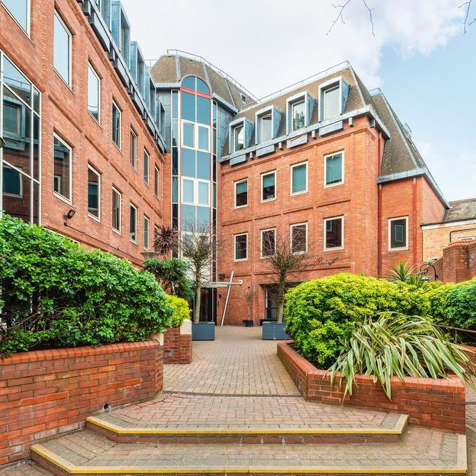 Studio to rent - Photo 1