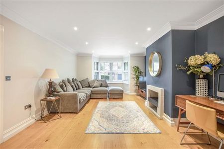 4 bedroom semi-detached house to rent - Photo 4