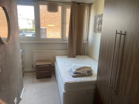 5 bedroom terraced house to rent - Photo 5