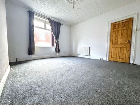 2 bed ground floor flat to rent in NE10 - Photo 4