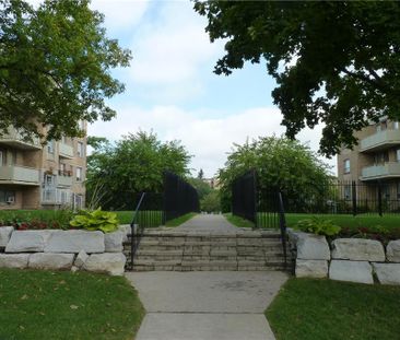 168 & 170 Berry Road, Etobicoke, ON M8Y 1W5 - Photo 6