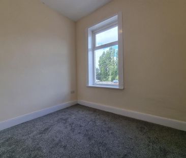 3 bedroom flat to rent - Photo 5