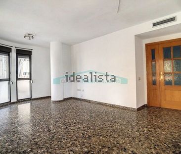 Alquiler de piso en Zona Pueblo - Photo 4