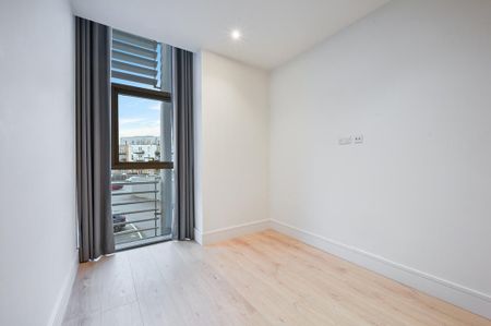 Studio to rent - Photo 3