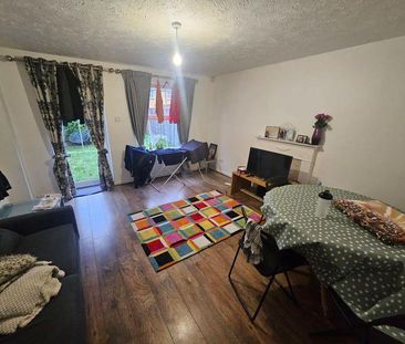 2 bedroom terraced house to rent - Photo 2