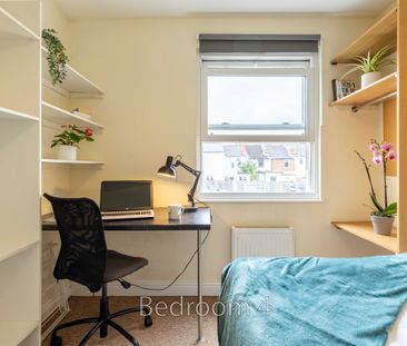 Room 1 - Photo 2