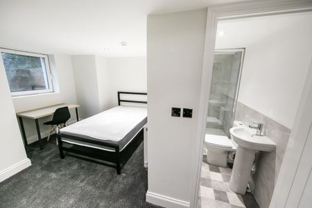 Burchett Place, Woodhouse, Leeds - Photo 4