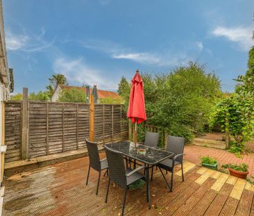 3 bedroom semi-detached house to rent - Photo 5