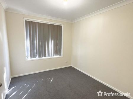 3 Bedroom - Dewhurst Street - Photo 2