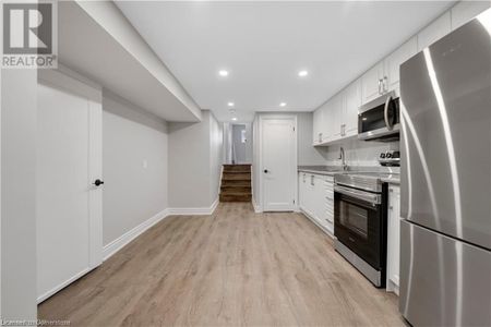 For Lease - 8059 Aintree Drive Unit# Lower, Niagara Falls, Ontario - Photo 3