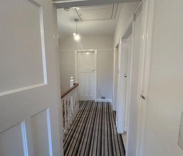 4 bedroom semi-detached house to rent - Photo 1