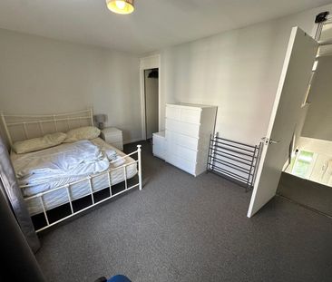 2 Bed Maisonette, Viewcraig Street, EH8 - Photo 4