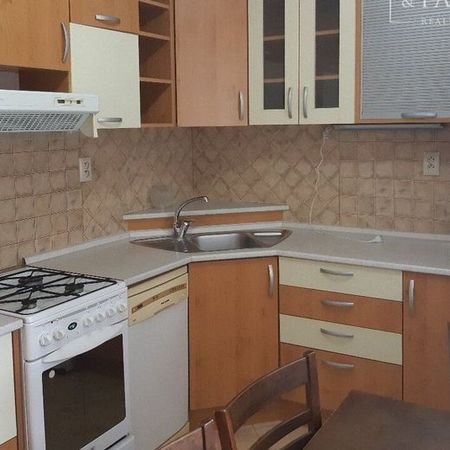 NA PRENÁJOM: 2-izbový byt s balkónom, Nábrežná ulica, Nové Zámky - Fotografia 4